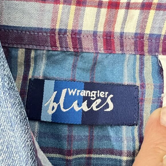 VTG Wrangler Blues Button Up Shirt Women's M Long Sleeve Blue Texas Star Buttons - Picture 10 of 11